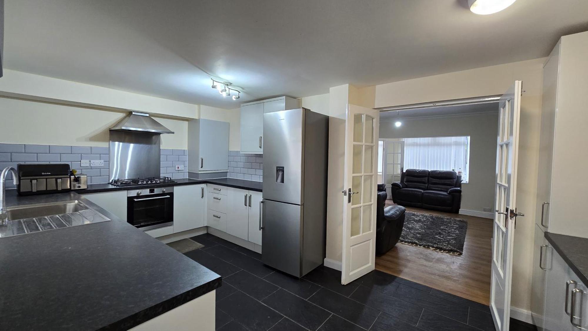 Entire Three Bedroom House In Birmingham Exterior photo